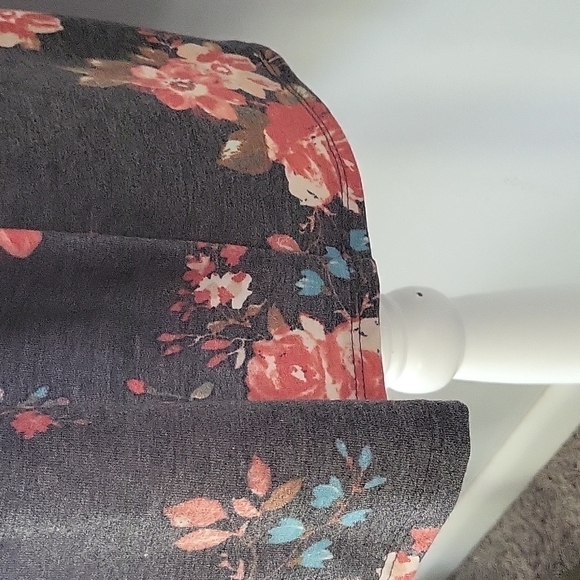 MOA Collection gray cardigan with coral & turquoise floral print-RUNS SMALL - Picture 7 of 13